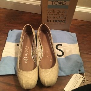 Women’s TOMS flats